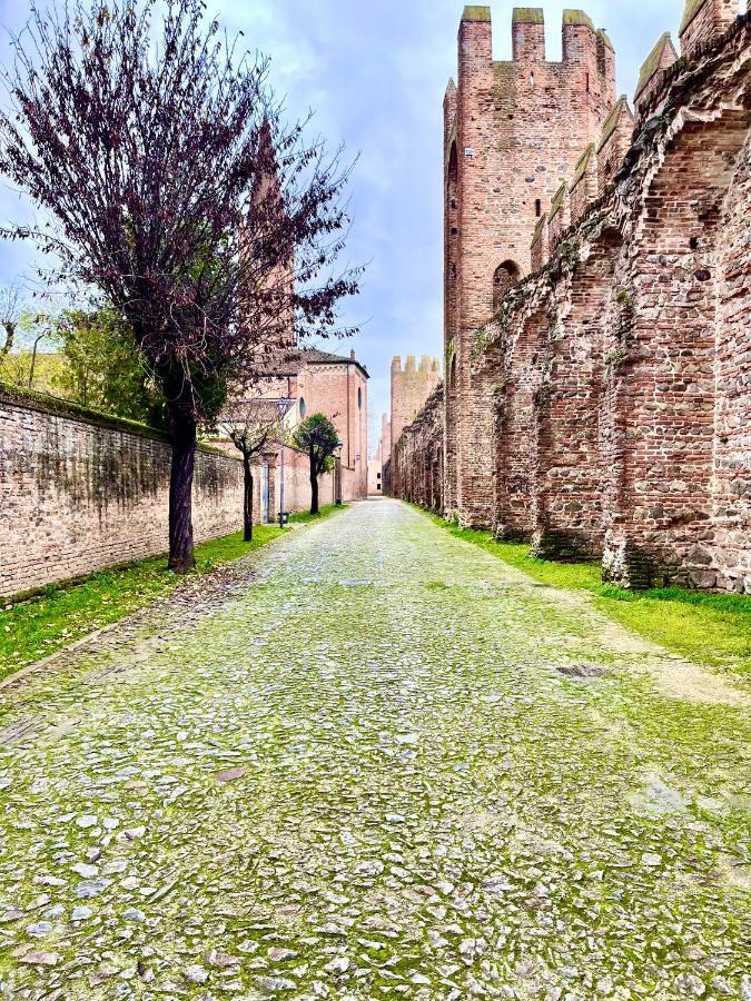 Apartament Ca' Del Sole - Attico Panoramico In Centro Storico Montagnana  Zewnętrze zdjęcie