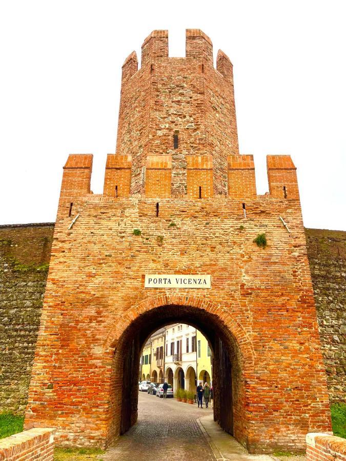 Apartament Ca' Del Sole - Attico Panoramico In Centro Storico Montagnana  Zewnętrze zdjęcie